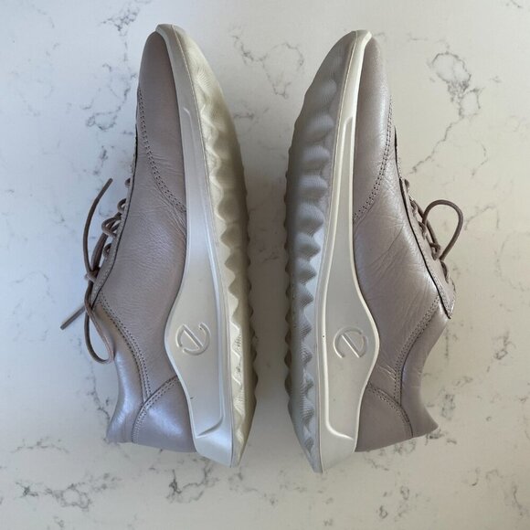 Ecco Soft 7 Casual Lo Cut Leather Lace Up Sneakers Neutral Soft Grey Sz 40 - Picture 3 of 13